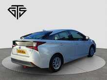 Toyota Prius S - U8096