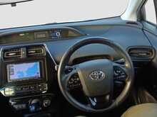 Toyota Prius S - U8096