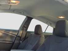 Toyota Prius S - U8096