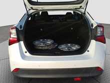 Toyota Prius S - U8096