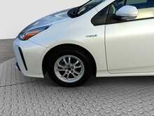 Toyota Prius S - U8096
