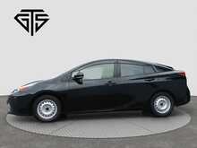 Toyota Prius S - U8098