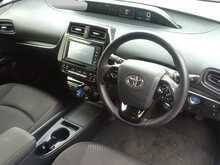 Toyota Prius S - U8098