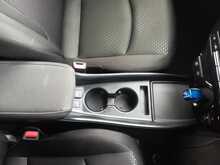 Toyota Prius S - U8098