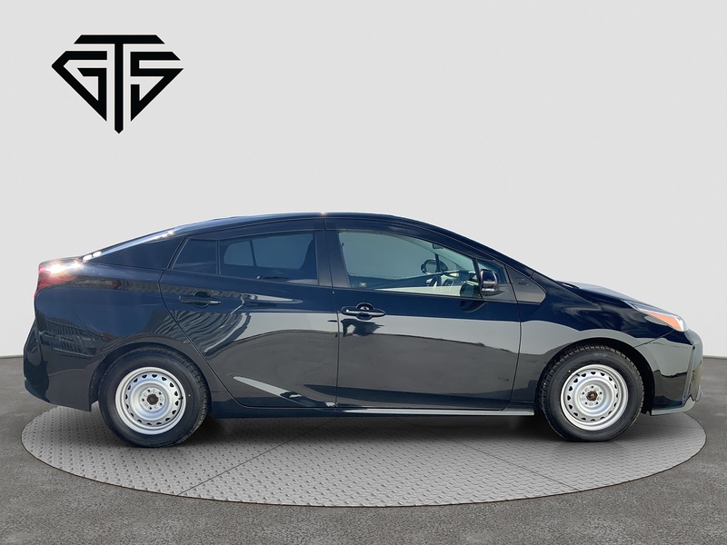 Toyota Prius S - U8098
