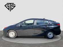 Toyota Prius S - U8098