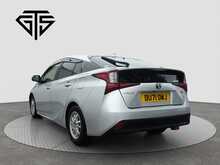 Toyota Prius S - U8099