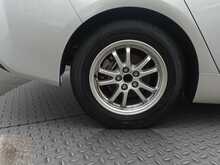 Toyota Prius S - U8099