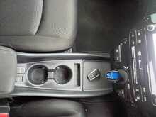 Toyota Prius S - U8099