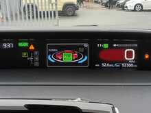 Toyota Prius S - U8099