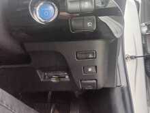 Toyota Prius S - U8099