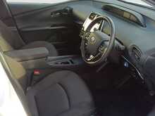 Toyota Prius S - U8100