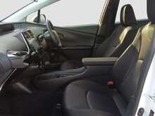 Toyota Prius S - U8100