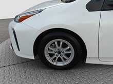 Toyota Prius S - U8100