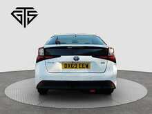 Toyota Prius S - U8102