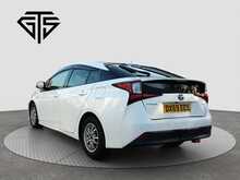 Toyota Prius S - U8102