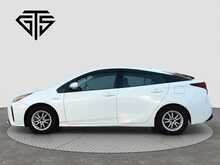 Toyota Prius S - U8102