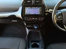 Toyota Prius S - U8102