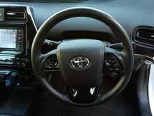 Toyota Prius S - U8102