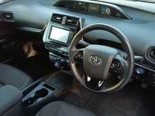 Toyota Prius S - U8102