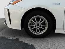 Toyota Prius S - U8102