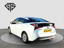 Toyota Prius S - U8103