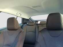 Toyota Prius S - U8103