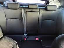 Toyota Prius S - U8103