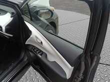 Toyota Prius A PremiumTouringSelection 4WD - U8104