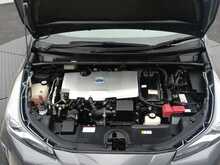 Toyota Prius A PremiumTouringSelection 4WD - U8104