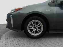 Toyota Prius A PremiumTouringSelection 4WD - U8104
