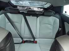 Toyota Prius A PremiumTouringSelection 4WD - U8104