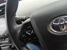 Toyota Prius A PremiumTouringSelection 4WD - U8104