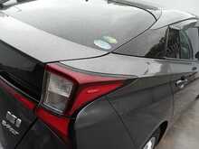 Toyota Prius A PremiumTouringSelection 4WD - U8104