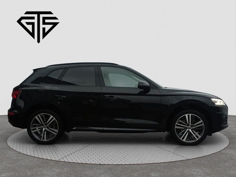 Audi Q5 TDI BlackStyling1st Edition - U8105
