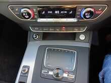 Audi Q5 TDI BlackStyling1st Edition - U8105