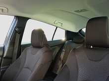 Toyota Prius S - U8106