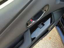 Toyota Prius S - U8106