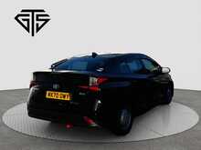 Toyota Prius S - U8106