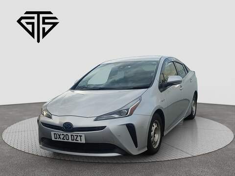 Toyota Prius 2.0 D-4D Invincible SUV 5dr Diesel Manual 4WD Euro 5 (s/s) (124 ps)