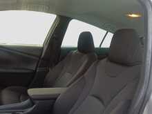 Toyota Prius S - U8107