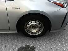 Toyota Prius S - U8107