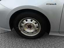 Toyota Prius S - U8107