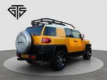Toyota FJ CRUISER Color Package 4WD - U8108