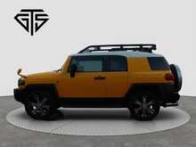 Toyota FJ CRUISER Color Package 4WD - U8108