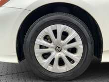 Toyota Prius S - U8109