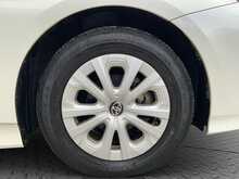 Toyota Prius S - U8109