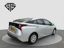 Toyota Prius S - U8109