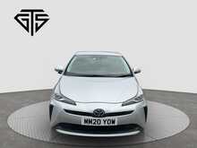 Toyota Prius S - U8109