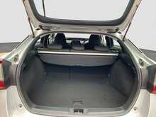 Toyota Prius S - U8109